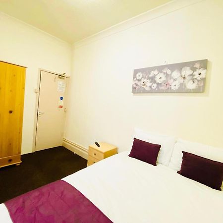 Beach Blackpool Hotel - Great Location, Comfortable Beds Exterior photo